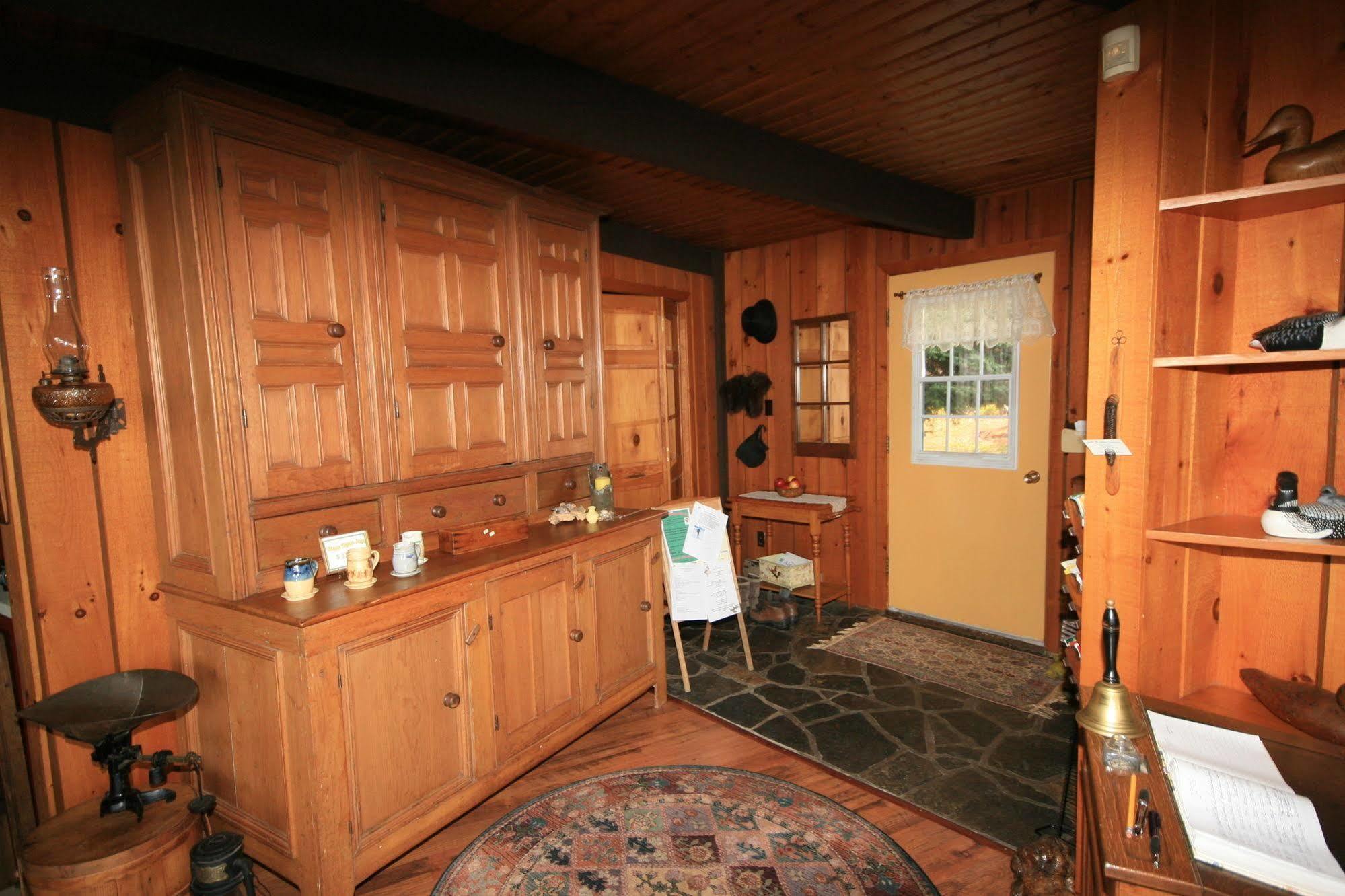 Stouffermill Bed & Breakfast Algonquin Highlands Εξωτερικό φωτογραφία
